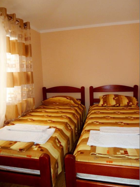 Apartments Papillon Podgorica Rom bilde