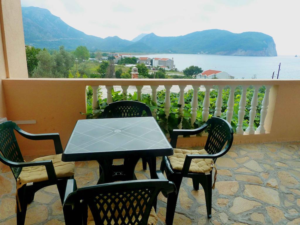 Apartments Papillon Podgorica Rom bilde